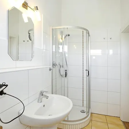 Mares 04 Apartment